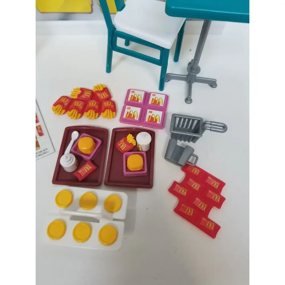 Vintage Mattel Barbie McDonald's Fun Time Restaurant Playset Incomplete 2001